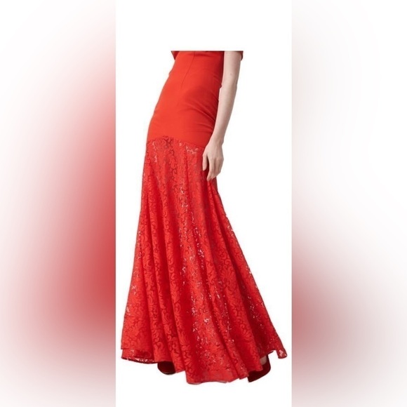 Aijek Red GODIVA SWEETHEART Off the shoulder LACE MAXI DRESS sz 2 - Picture 3 of 8